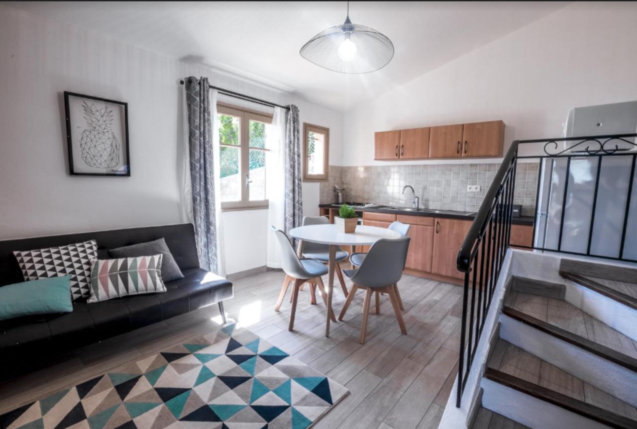 Petite Maison De Vacance Vue Mer Le Lavandou Luaran gambar